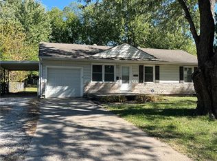 413 SW Highland St, Lees Summit, MO 64063