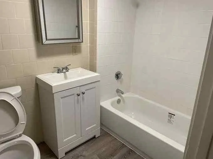 3 bed, 1200 sqft, $3,600 — Photo 4