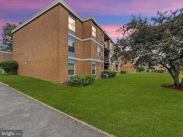 3807 Saint Barnabas Rd APT 203, Suitland, MD 20746