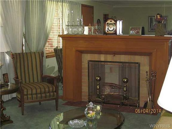 3rd image of 115 Bame Ave