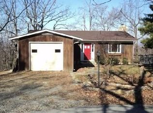 709 Valley View Rd, Harpers Ferry, WV 25425