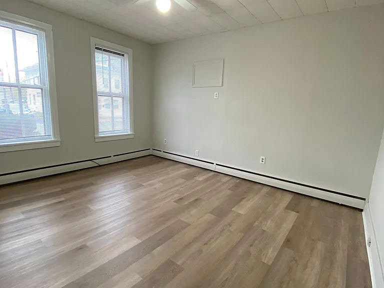 130 N Railroad St #1 — Photo 7