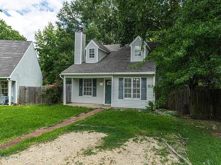 183 Cumberland Rd #B — Photo 2