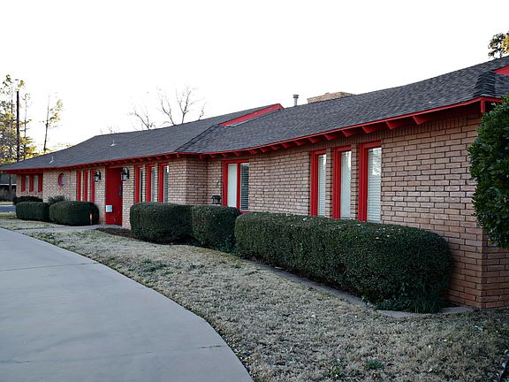 3rd image of 1421 Fargo Ave