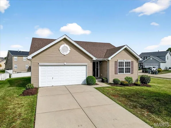 501 Wycombe Dr, O'Fallon, MO 63366