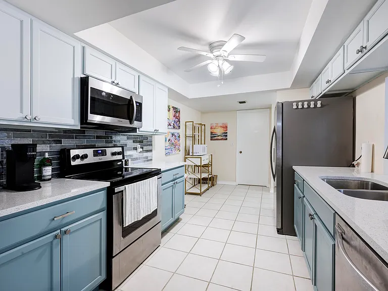 825 Egret Cir #209 — Photo 5