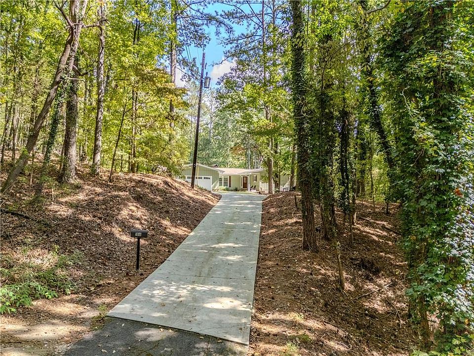 1st image of 186 Fairview Dr SW