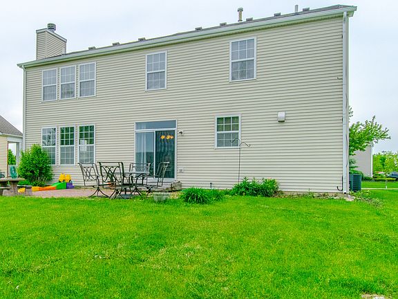 3rd image of 1703 Auburn Lakes Dr