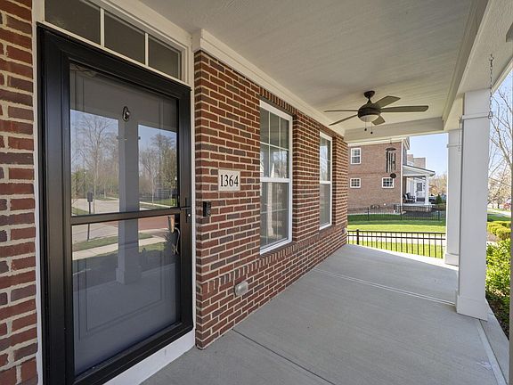 4th image of 1364 Leesland Dr