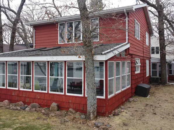 4144D S Shore Dr, Clear Lake, IA 50428