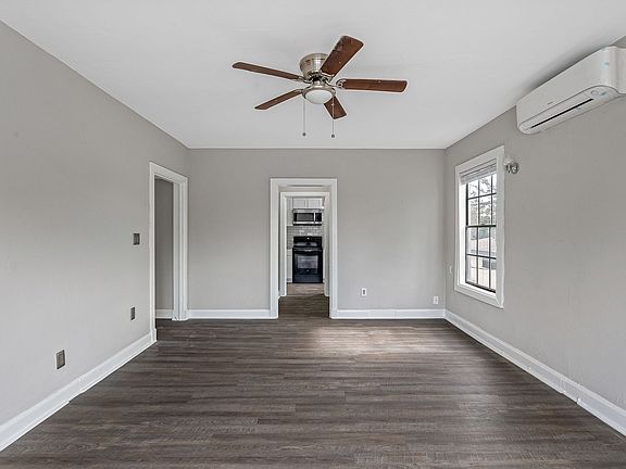 5th image of 104 S Armenia Ave APT 9