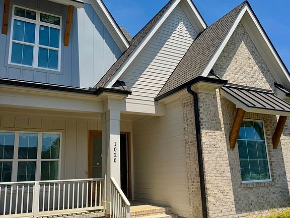 3rd image of 1020 Azalea Garden Cir