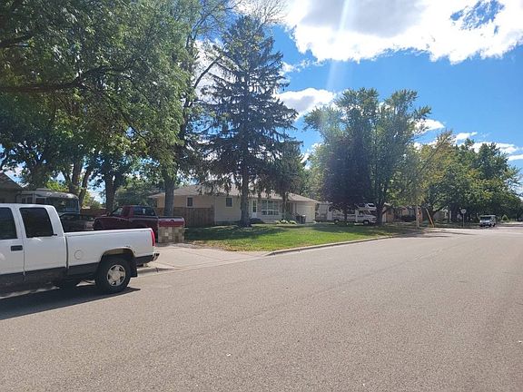 5th image of 1140 Laurel Ave