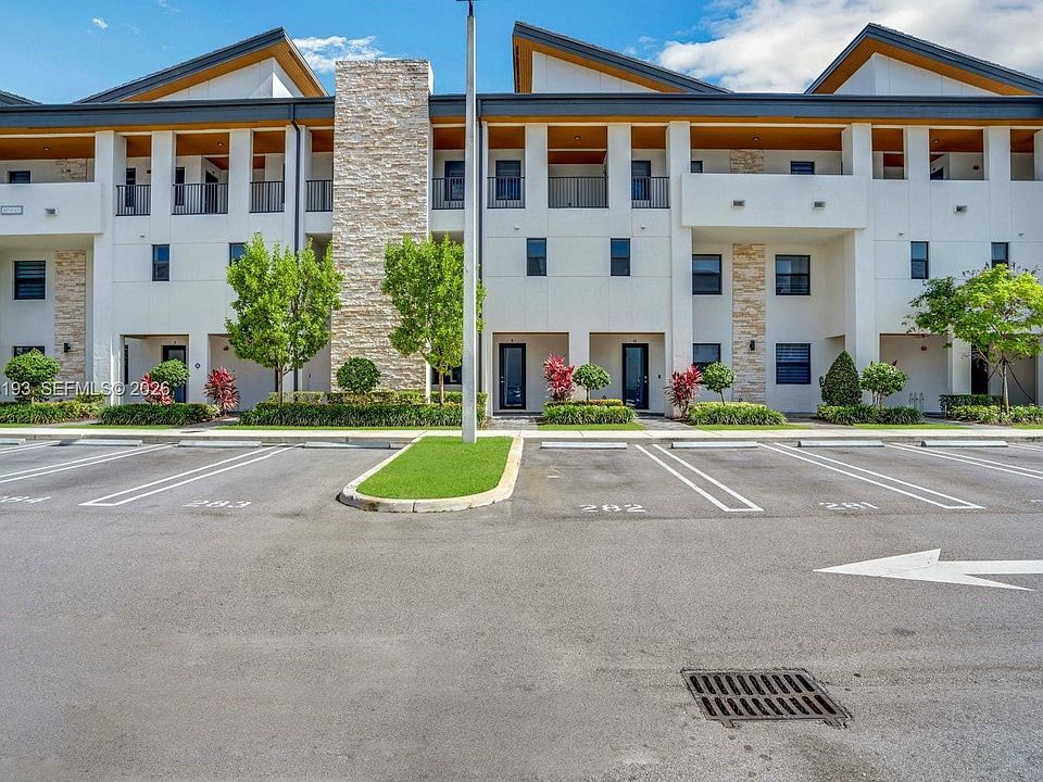1st image of 10437 NW 82nd St #3790