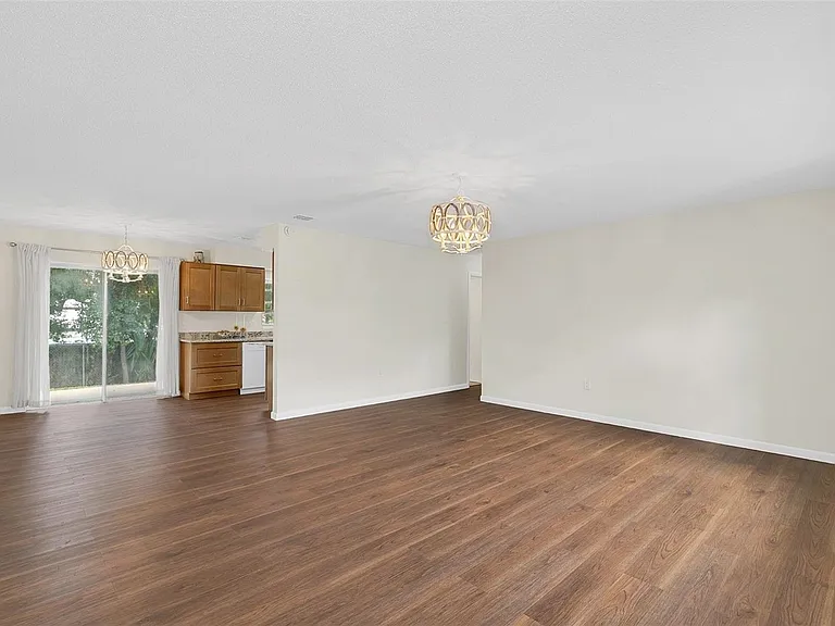 440 Tulane Dr — Photo 4