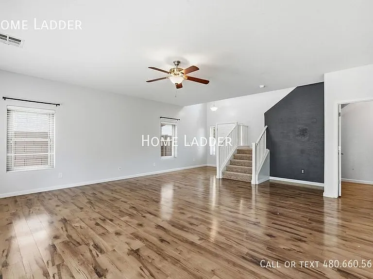 18428 N Jameson Dr — Photo 7