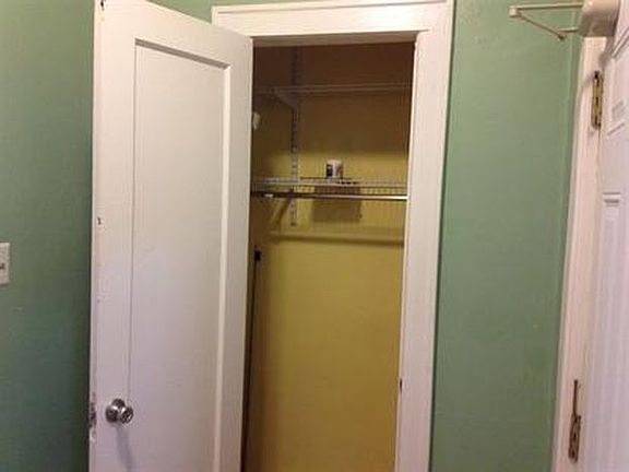 4th image of 238 Lexington Ave #302