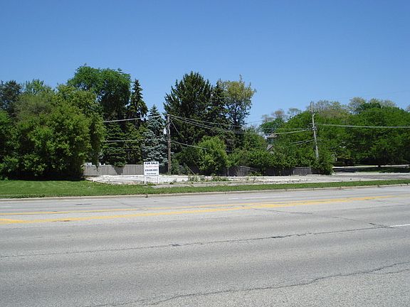 3rd image of 908 Ogden Ave