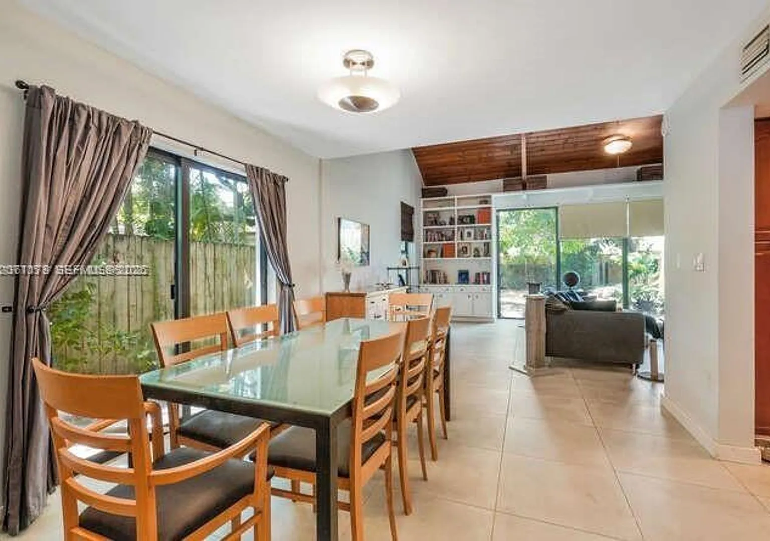 2869 W Trade Avenue, Miami, FL 33133 - 3758 — Photo 2