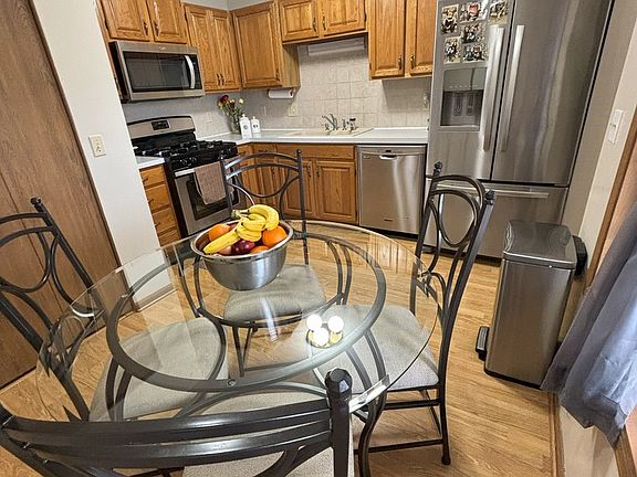 5th image of 1641 Revere Ct