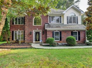 330 Madison Oak Cir, Lawrenceville, GA 30043