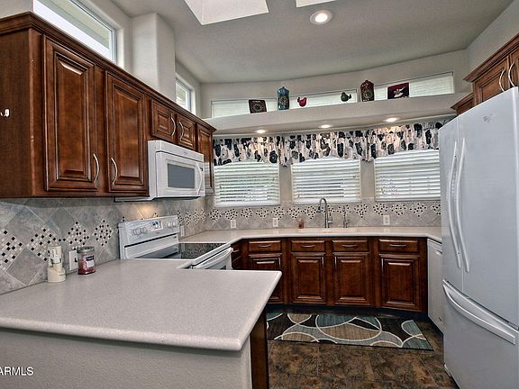 3rd image of 111 S Greenfield Rd #462