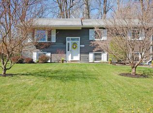 27 Daisy Ln, Wappingers Falls, NY 12590