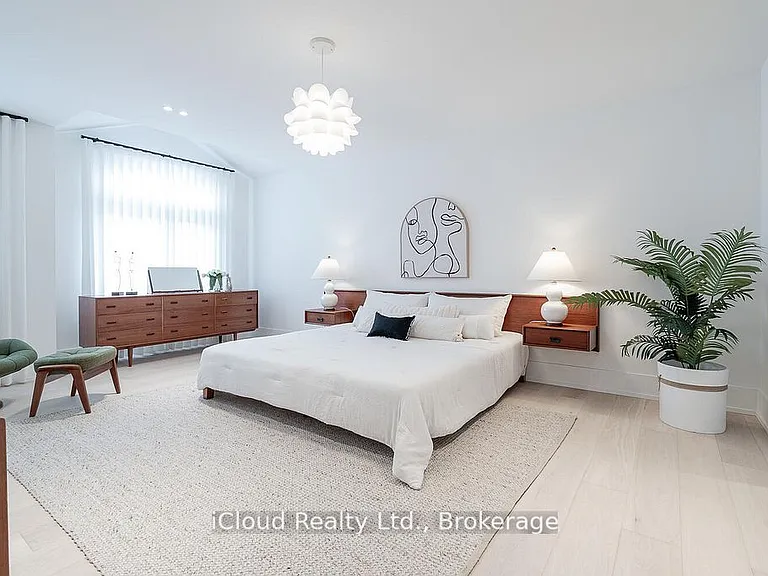 5389 Kindos St — Photo 30