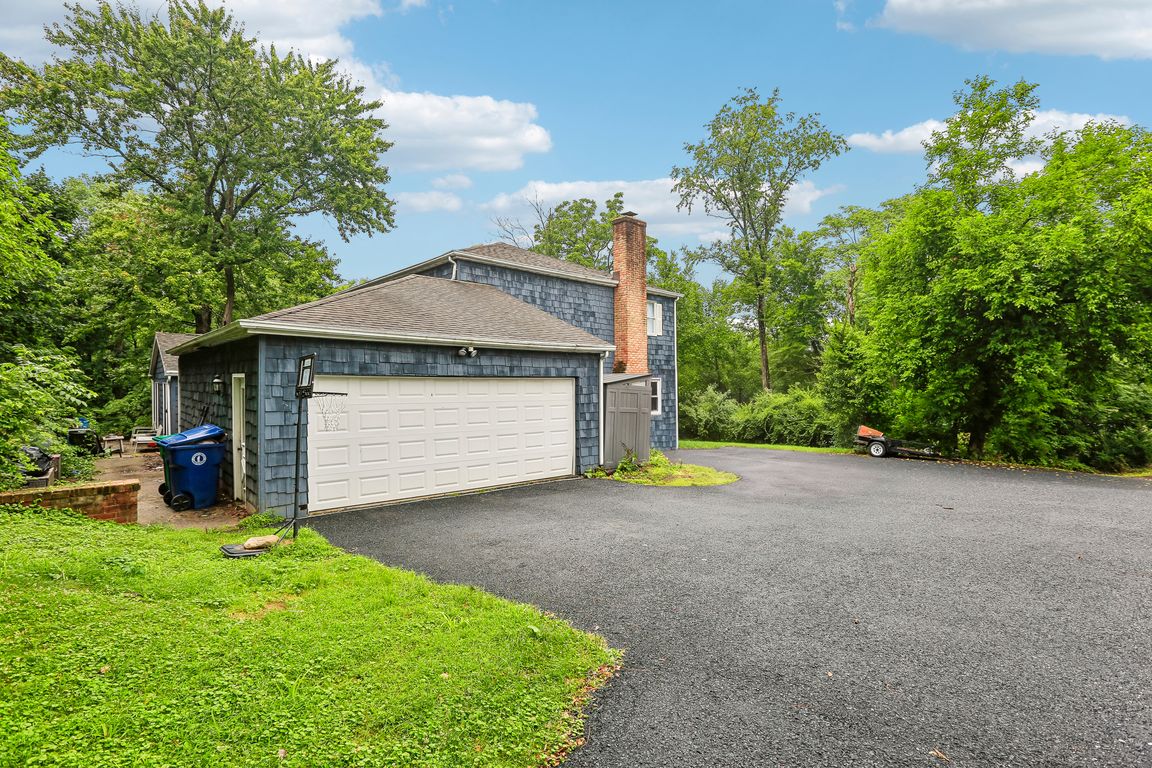 Winthrop Dr-S1007-033P
