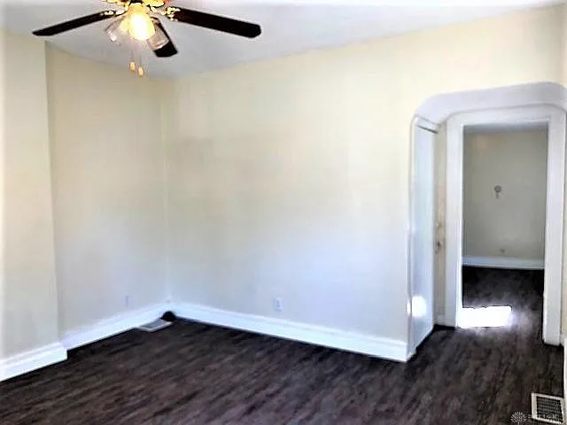 2 bed, 1.5 bath, 1025 sqft, $1,175 — Photo 2