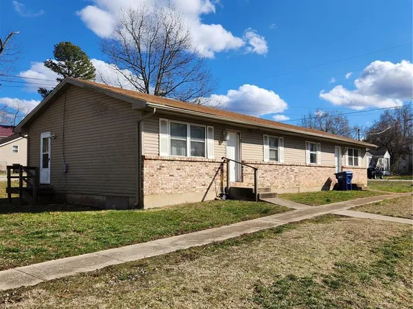 105 S Elm St, Dixon, MO 65459