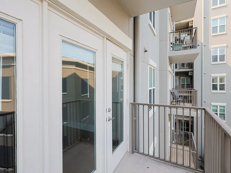 222 Glenwood Ave #410 — Photo 23