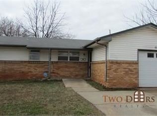 6108 SE 3rd St, Midwest City, OK 73110