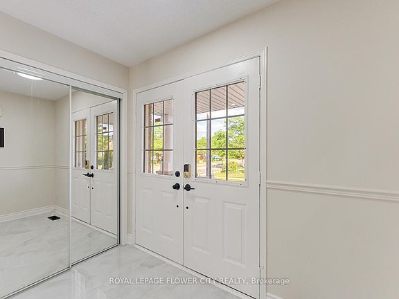 5th image of 7 Penbridge Cir