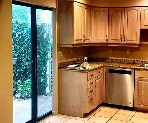 4th image of 1585 Tarpon Center Dr APT 23