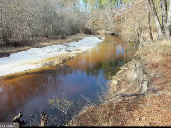 1200 Riverside Dr, Claxton, GA 30417