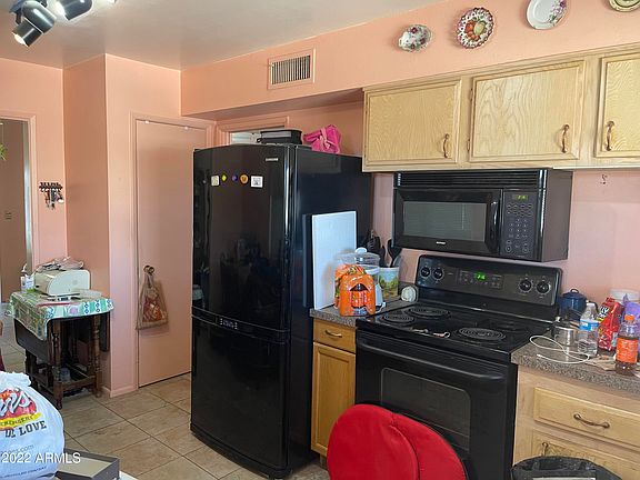 4th image of 10252 N 101st Dr