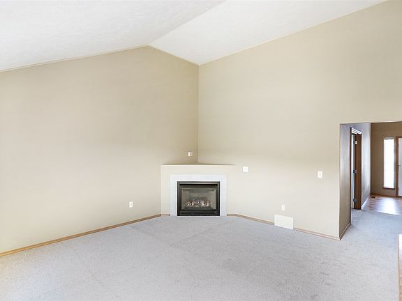 5th image of 13002 E 39th Ln