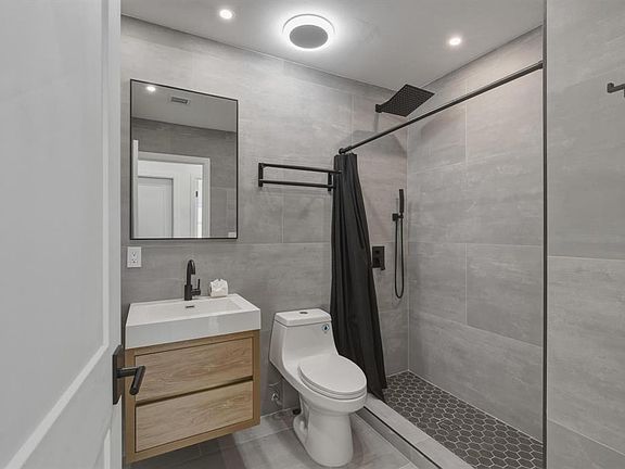 5th image of 461 SW 1st St #461