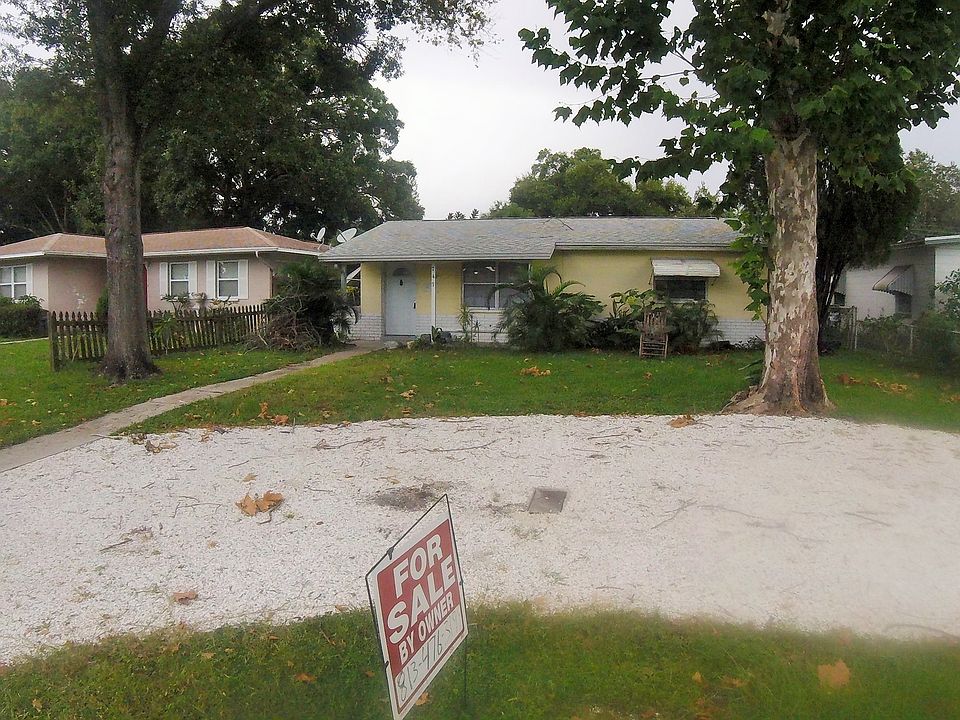 1st image of 747 74th Ave N