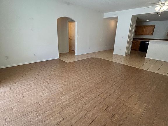 3rd image of 1370 Tanqueray Dr APT 102