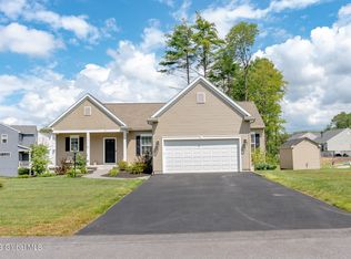 2 Winterberry Ln, Fort Edward, NY 12828