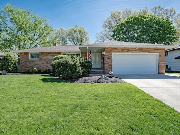 6203 Carlyle Dr, Seven Hills, OH 44131