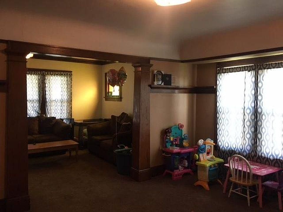 1st image of 9439 W Capitol Dr
