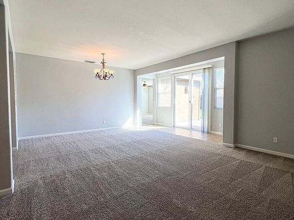 3rd image of 1000 Southbridge Cir