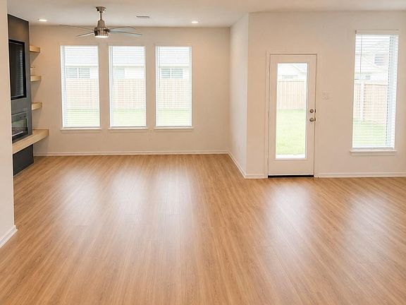 4th image of 19118 Pegara Manor Dr