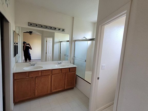 4th image of 8659 Heritage Hill Dr