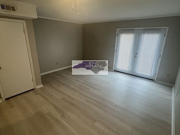 3rd image of 716 Verdant Dr #1
