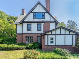 205 Wendell Ave APT F, Pittsfield, MA 01201