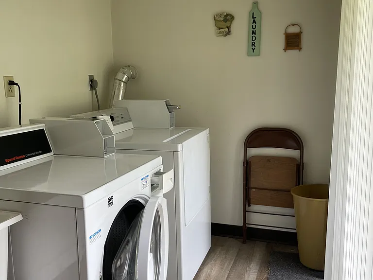 312 W Broadway St #9 — Photo 6